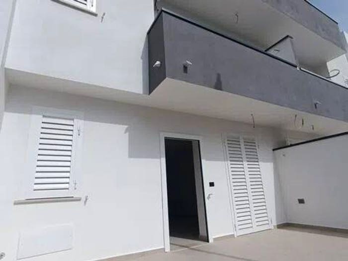 Casa quadrilocale in vendita in Via Cirillo, Parete