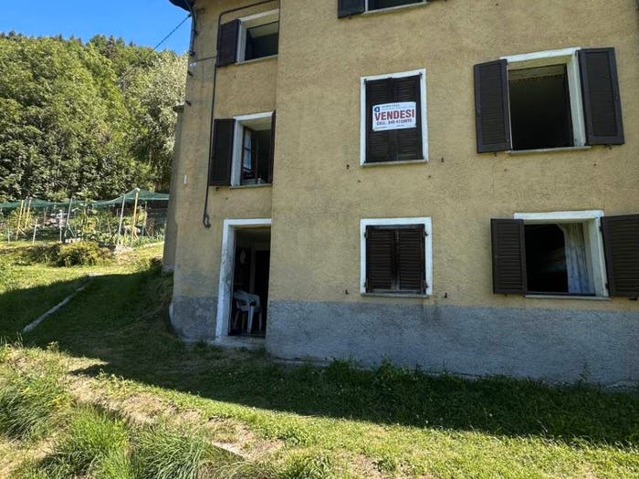 Casa quadrilocale in vendita in Via Fraciscio, Centro, Campodolcino