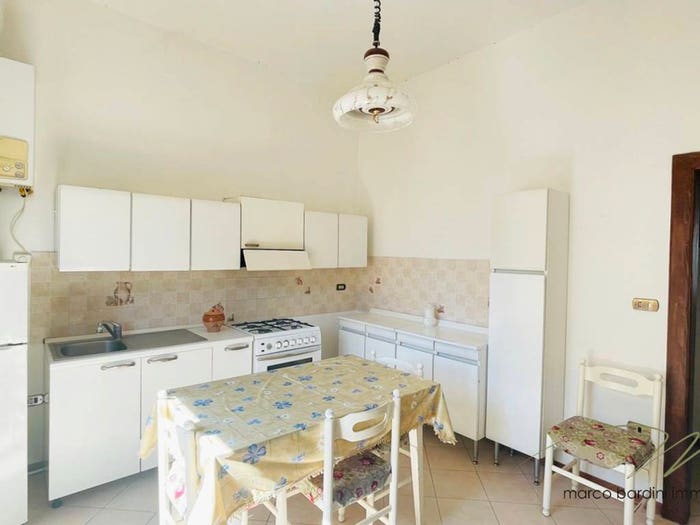 Appartamento trilocale in vendita in Centro, Fornovo di Taro