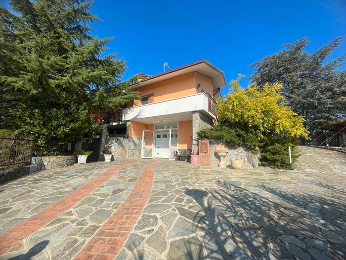 Casa con 6 locali in vendita in Centro, Molare