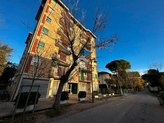 Appartamento trilocale in vendita in Viale E de Amicis, Cesenatico Levante, Cesenatico