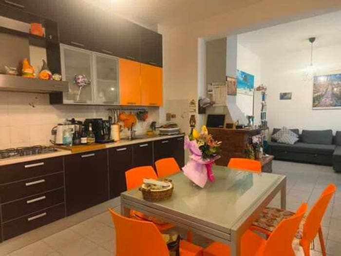 Appartamento con 6 locali in vendita in Frazione Montesicuro, Montesicuro, Ancona