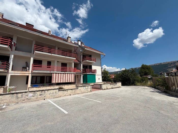 Appartamento quadrilocale in vendita in Via del Ceraso, Centro, Ovindoli