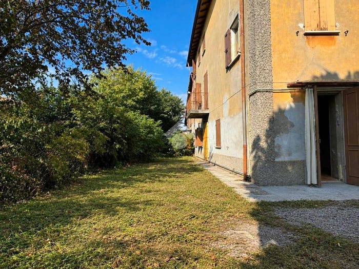 Casa con 5 locali in vendita in Via Della Repubblica, Centro, Cavriago
