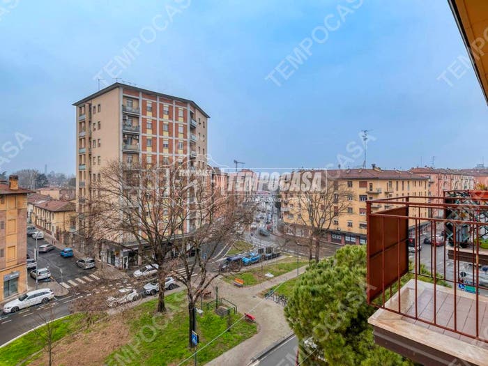 Appartamento trilocale in vendita in Piazza Mickiewicz Adam, San Donato, Bologna