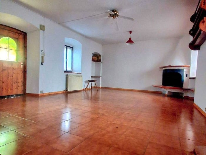 Casa con 5 locali in vendita in Via San Gerolamo, Vercurago