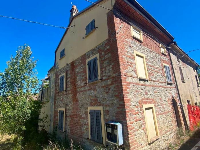 Casa trilocale in vendita in Borgonovo Val Tidone