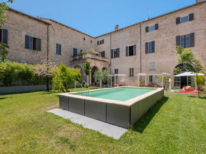 Casa con 6 locali in vendita in Via Castruccio Castracane, Centro Storico, Fano