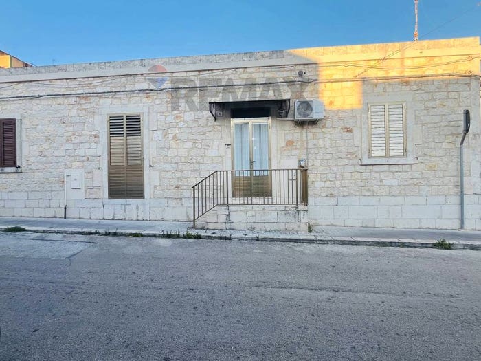 Casa con 5 locali in vendita in Via Augusto, Modica Alta, Modica