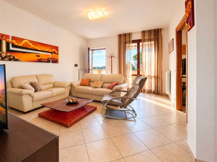 Appartamento con 6 locali in vendita in Via Bruno Torpigliani, Centro, Asciano