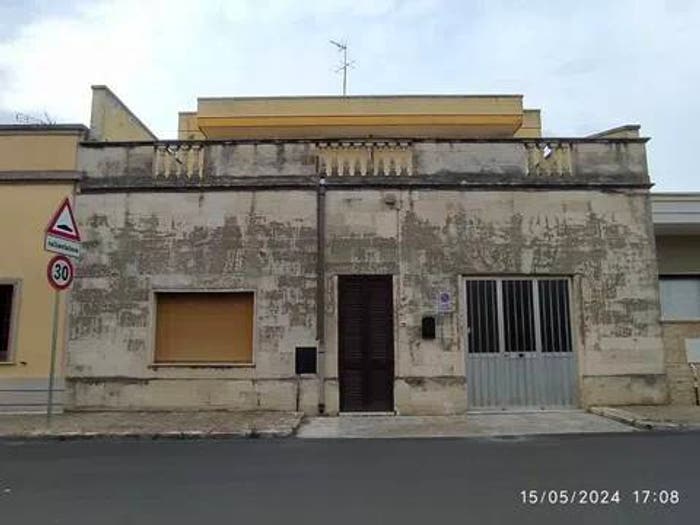 Appartamento con 6 locali in vendita in Via Piave, Sternatia