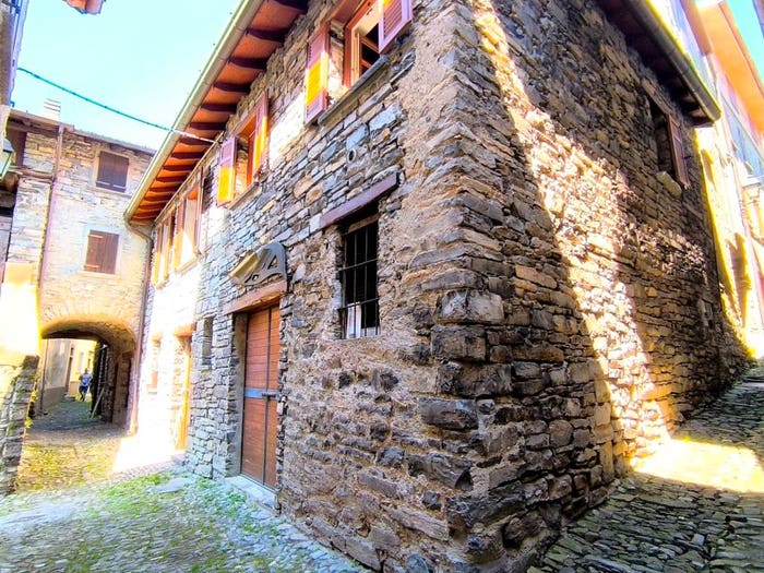 Appartamento monolocale in vendita in Via all'Approdo, Palanzo, Faggeto Lario
