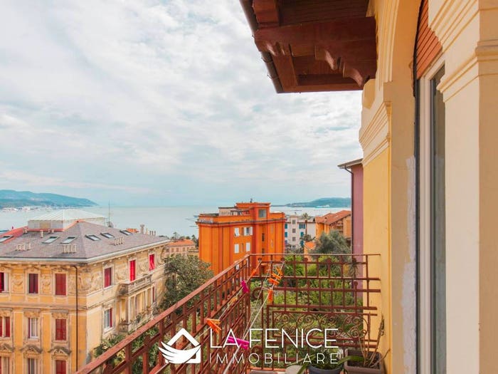Casa con 6 locali in vendita in Via Marzo, Colli, La Spezia