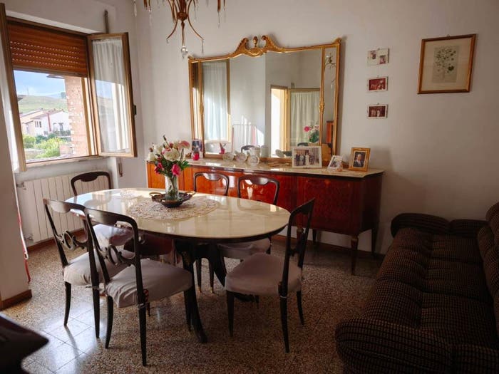 Appartamento quadrilocale in vendita in Via Romana, Torrenieri, Montalcino