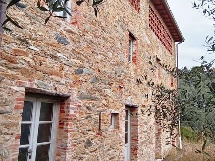 Casa con 6 locali in vendita in Via Monte Cavallo, Camaiore Paese, Camaiore