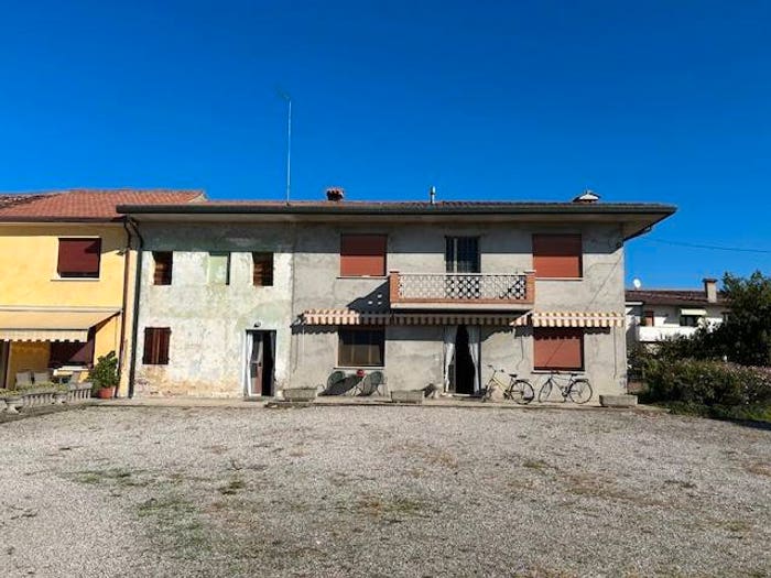 Casa con 6 locali in vendita in Via Masaccio, Castello di Godego