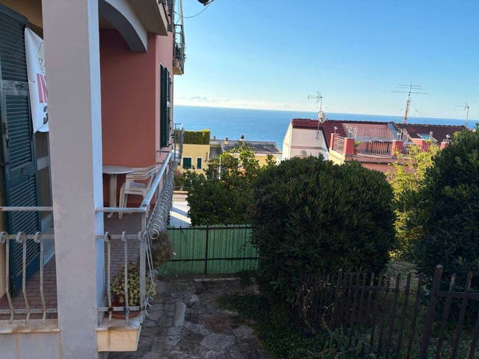 Appartamento trilocale in vendita in Via Millelire, Bergeggi