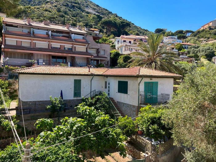 Casa con 5 locali in vendita in Giglio Porto, Isola del Giglio