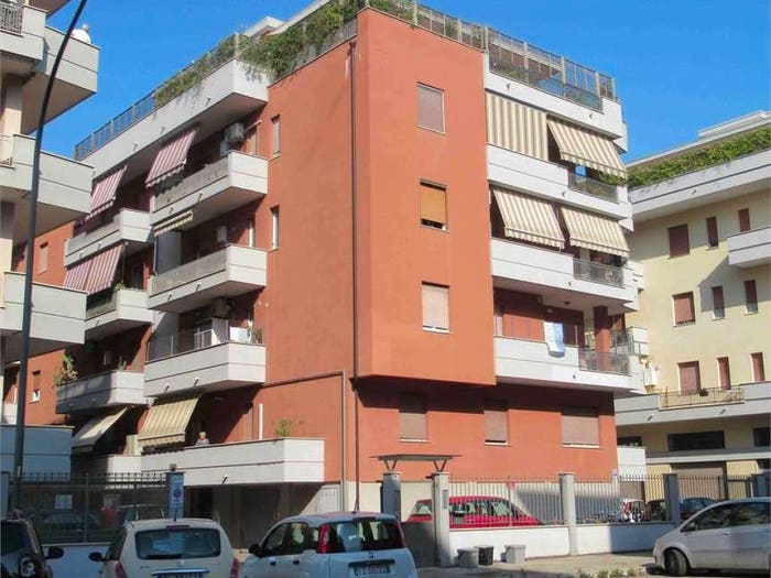 Appartamento con 6 locali in vendita in Via Malaspina, Porta Nuova, Pescara