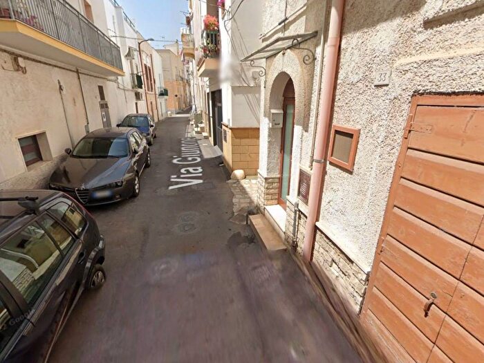 Appartamento trilocale in vendita in Via Giunone, Centro, Ginosa