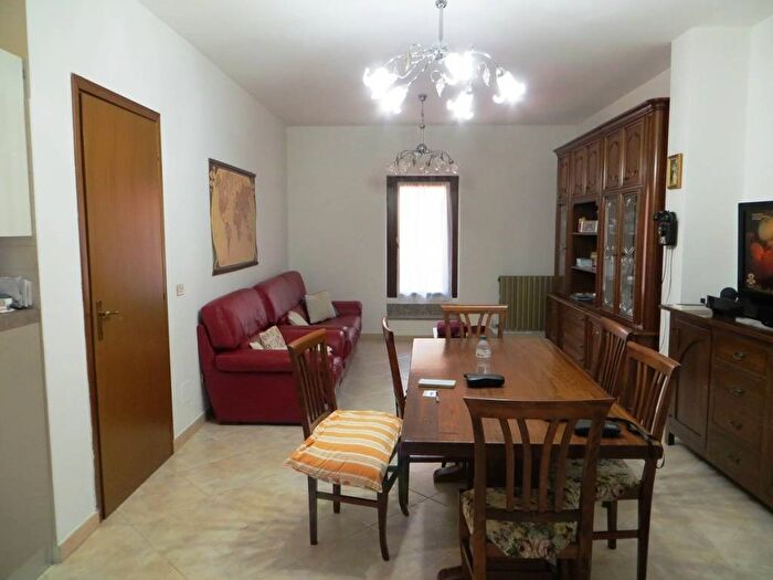 Casa con 5 locali in vendita in Corso Aprile, Centro, Arluno