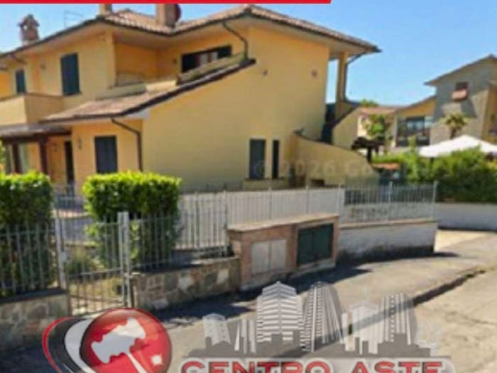 Appartamento quadrilocale in vendita in Viale dello Sport Castiglione del Lago PG Italia, Centro, Castiglione del Lago
