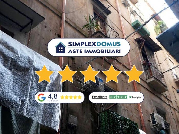 Appartamento trilocale in vendita in Via S Agostino alla Zecca, Tribunali, Napoli