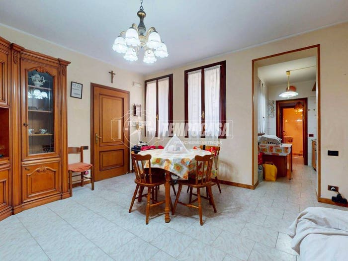 Appartamento bilocale in vendita in Via Martiri di Belfiore, Centro, Guastalla