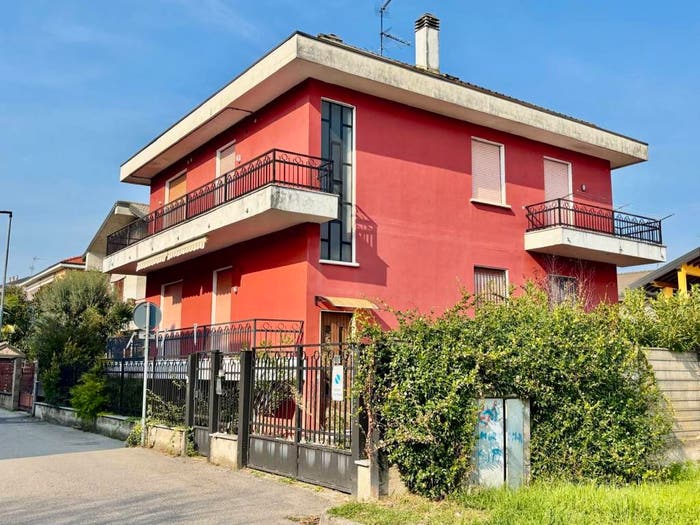 Casa con 6 locali in vendita in Via Monte Rosa, Pregnana Milanese