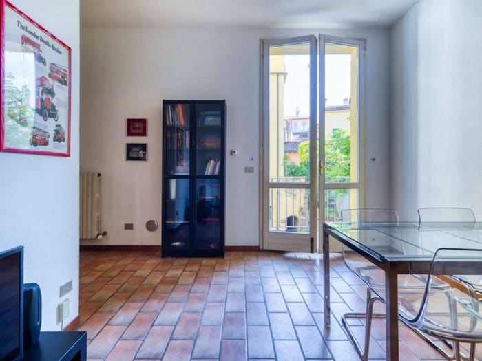 Appartamento trilocale in affitto in Via Castiglione, Santo Stefano, Bologna