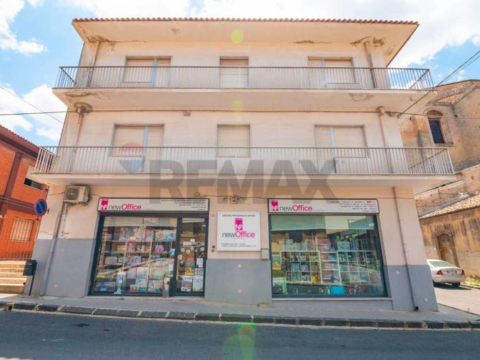 Casa con 6 locali in vendita in Via Marte, Grammichele