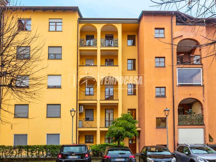 Appartamento quadrilocale in vendita in Piazza Rafaela, Centro, Fossano