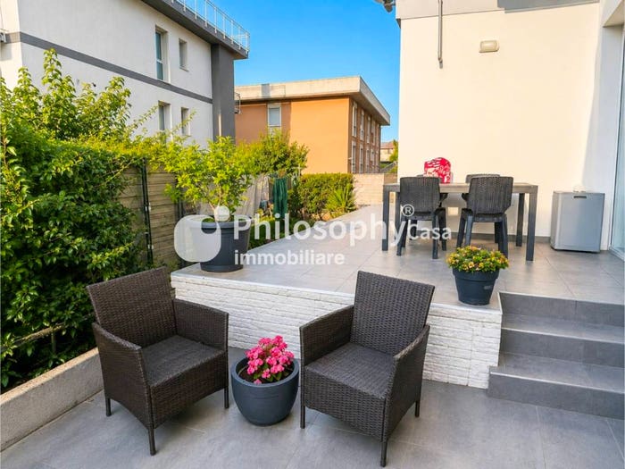 Appartamento con 5 locali in vendita in Via Esino, Torrette, Ancona