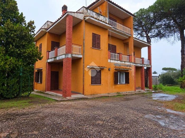 Casa con 6 locali in vendita in Via Capitancelli, Appia Sud, Velletri