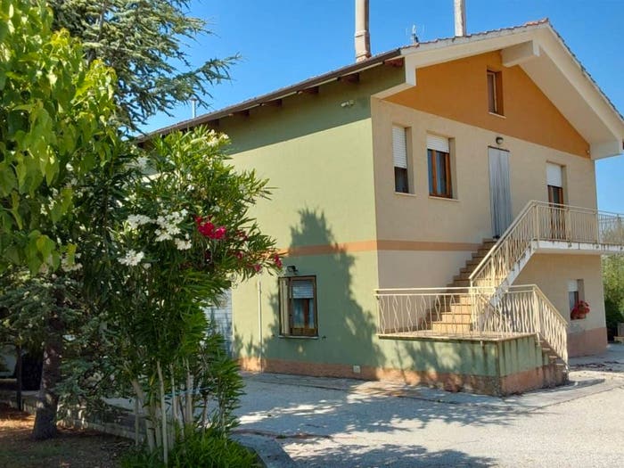 Casa in vendita in Contrada Cimarella, Macerata