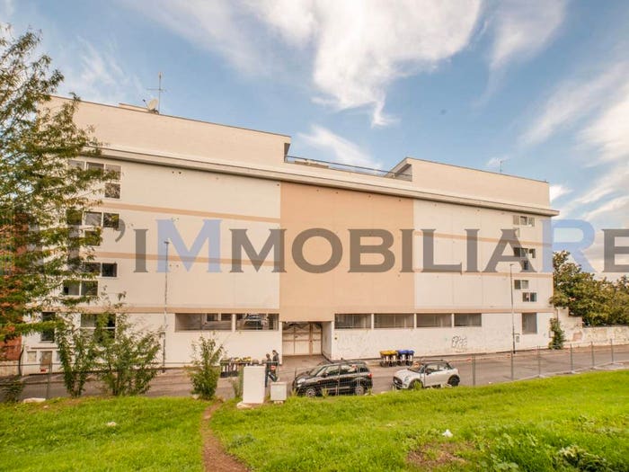 Appartamento bilocale in vendita in Via degli Alberini, Colli Aniene, Roma