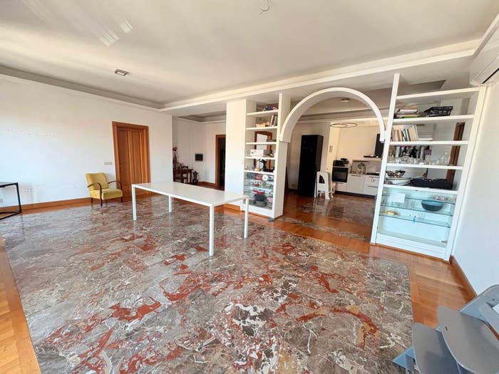 Appartamento con 6 locali in vendita in Centro Storico, Ancona