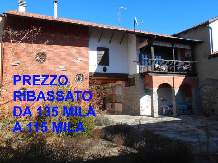 Casa con 6 locali in vendita in Via Silvio Pellico, Borgo d'Ale