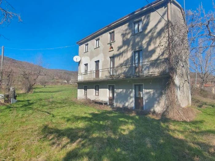 Casa con 5 locali in vendita in Sp, Alta Val Tidone