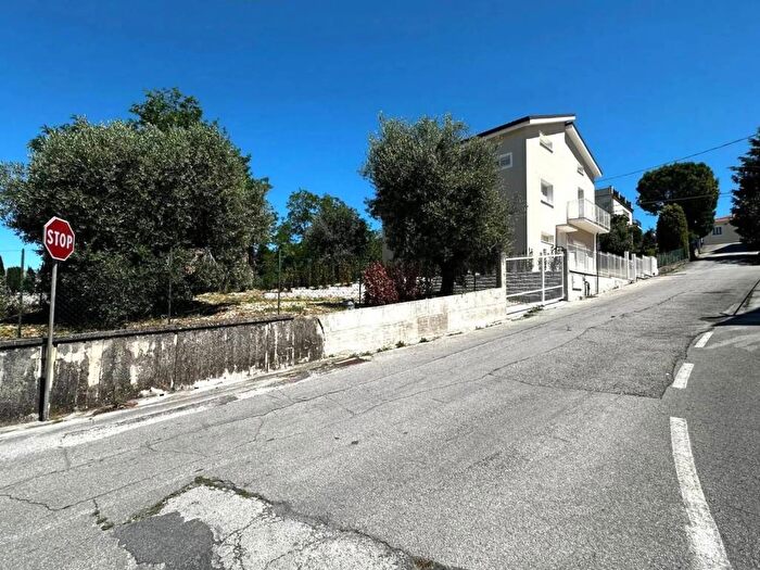 Appartamento trilocale in vendita in Centro, Fermo
