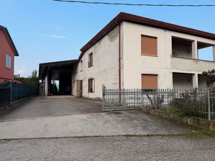 Casa con 6 locali in vendita in Via Caltana, Marano, Mira