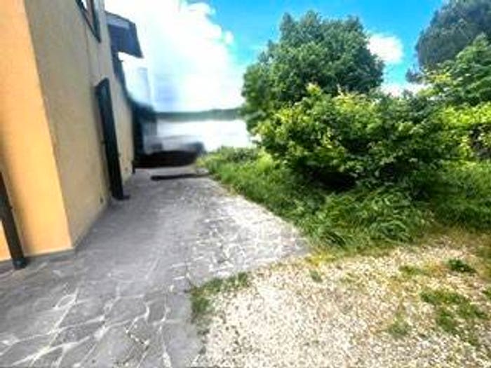 Casa bilocale in vendita in Via San Lorenzo, San Martino San Lorenzo, Campi Bisenzio