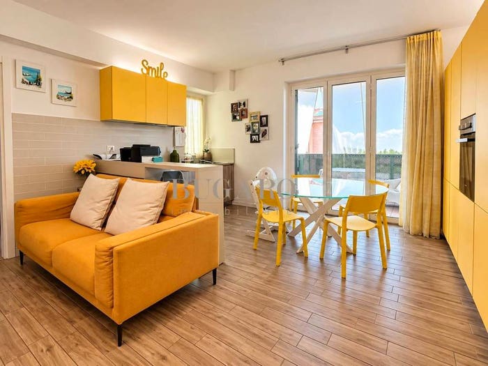 Appartamento quadrilocale in vendita in Centro, Camerano