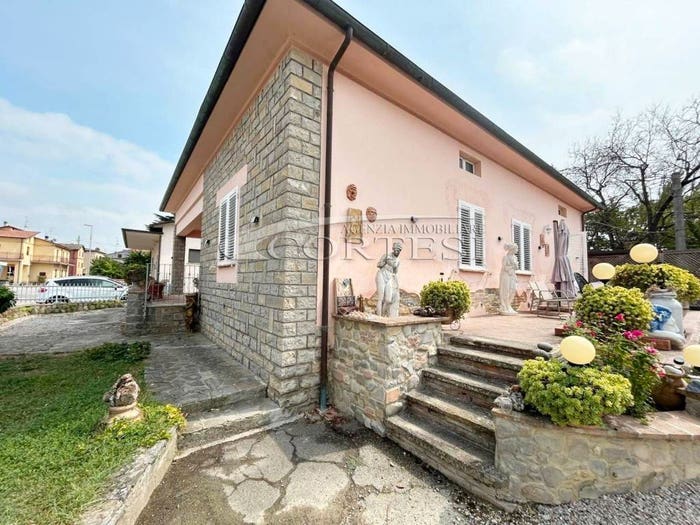 Casa quadrilocale in vendita in Via Rondini, Pistrino, Citerna