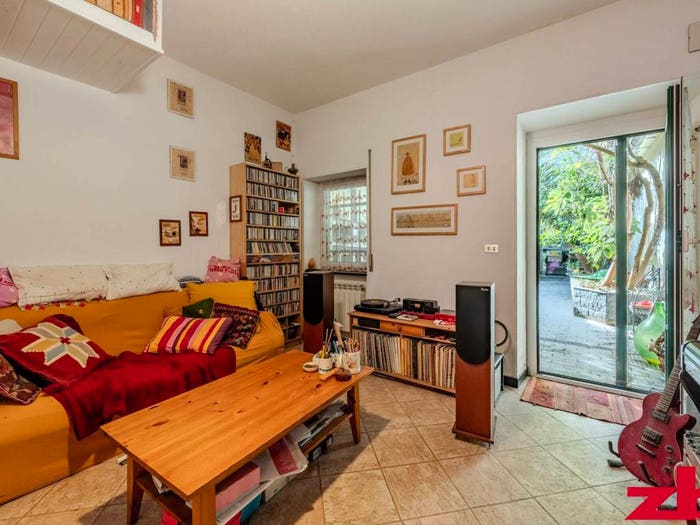 Appartamento con 6 locali in vendita in Via Vernazza, Sturla, Genova