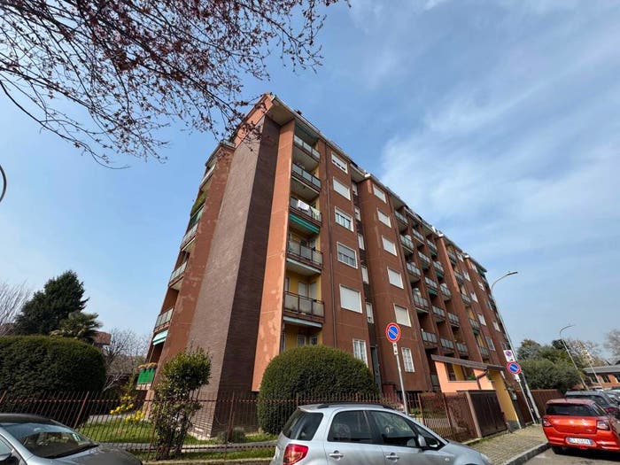 Appartamento trilocale in vendita in Via Isonzo, Centro, Garbagnate Milanese