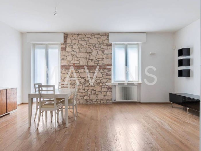 Appartamento quadrilocale in vendita in Via Monte Cengio, Valdonega, Verona
