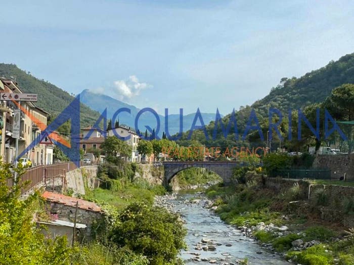 Appartamento bilocale in vendita in Isolabona