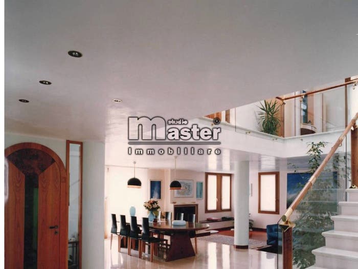 Casa con 6 locali in vendita in via gramsci, Centro, Preganziol