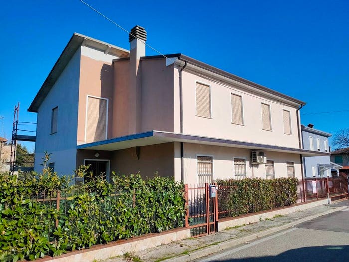 Casa con 6 locali in vendita in Ariano, Ariano nel Polesine
